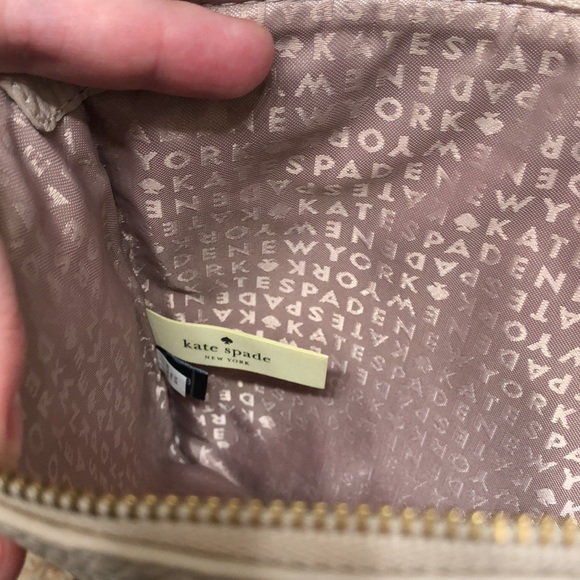 Authentic Kate Spade zip top pouch. - Picture 3 of 6